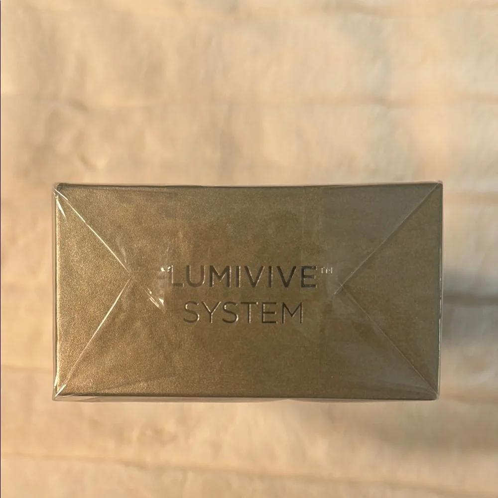SkinMedica LUMIVIVE System - Picture 5 of 7